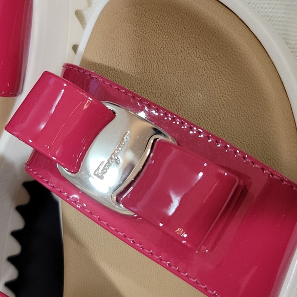 Salvatore Ferragamo Kids Sandles - Picture 3 of 5